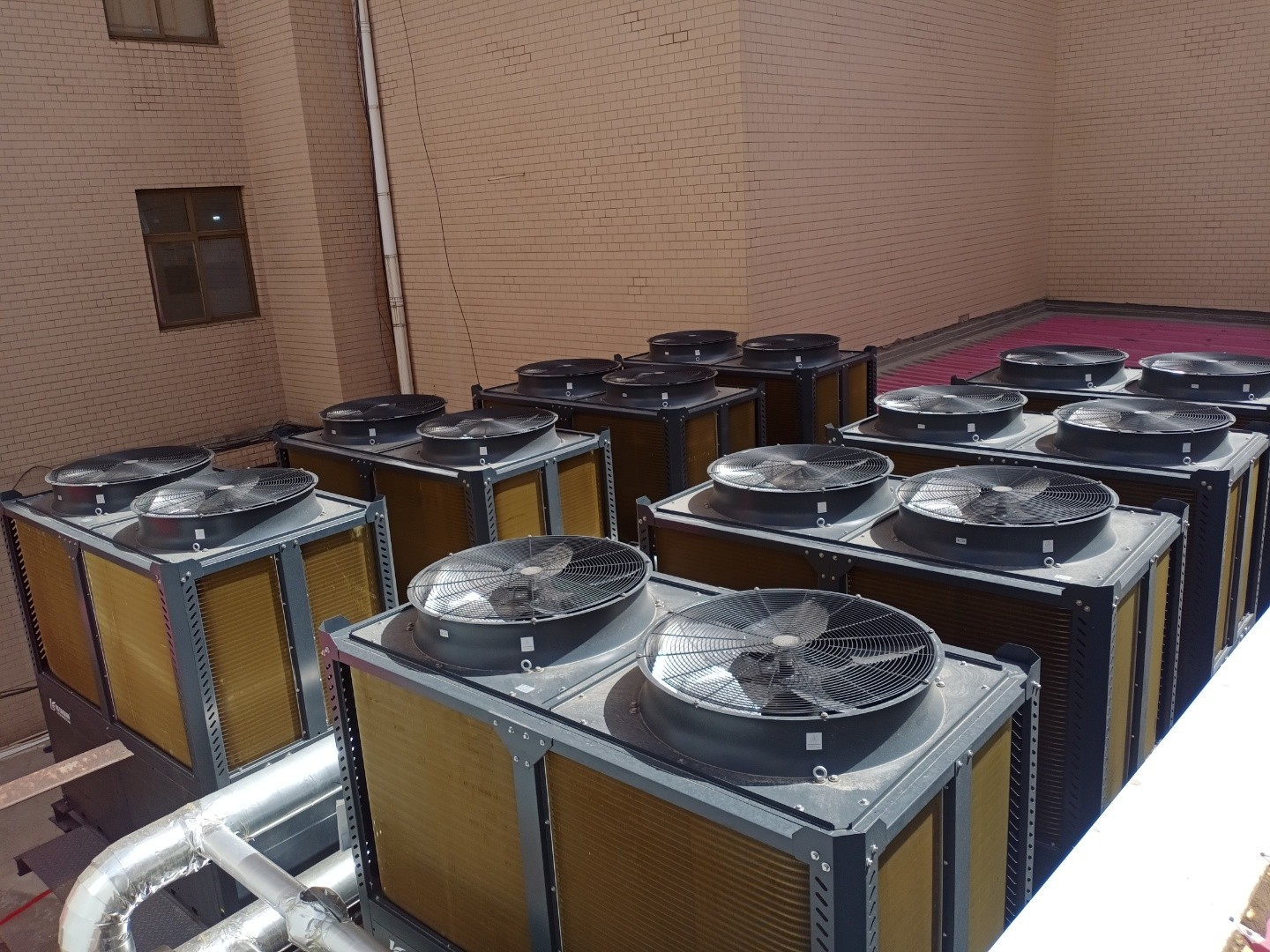 冷暖兩用，節(jié)能舒適，這個工程讓客戶大大點贊……