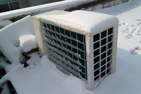 空氣能熱水機組結(jié)霜分析及過冬維護須知